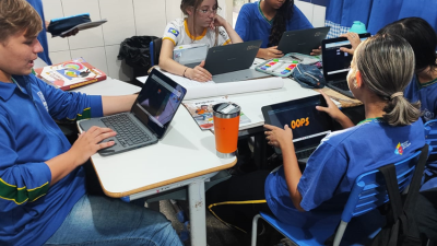 A Experiência da Professora Schaiane Hasse com os Projetos ETC