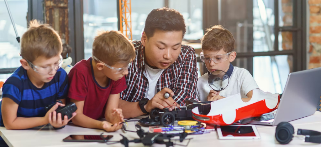 Tecnologia Educacional com Propósito: Como a Microkids está transformando escolas em todo o Brasil